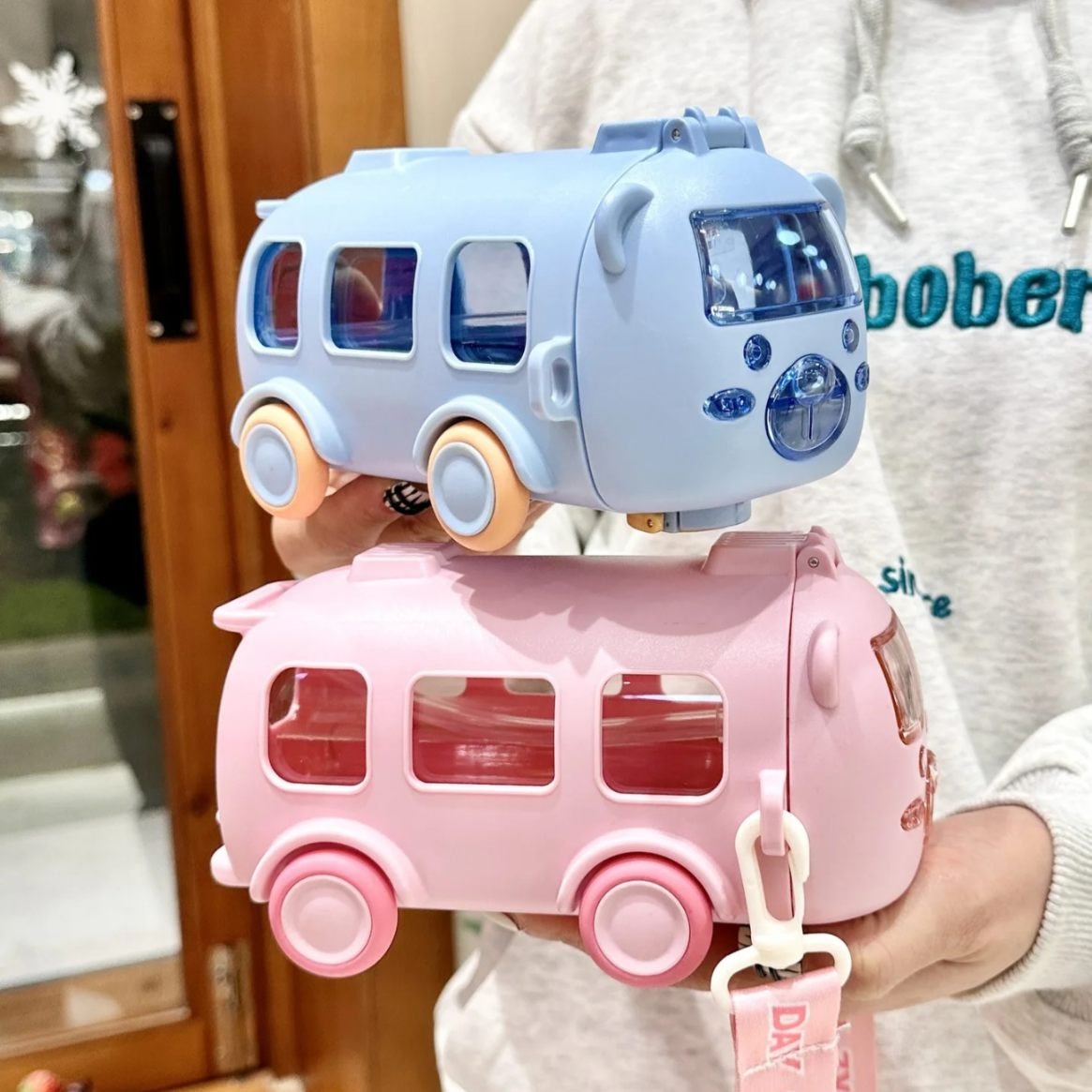 Cute Bus Shaped Kids Water Bottle with Sipper & Strap (500ml - Image 4
